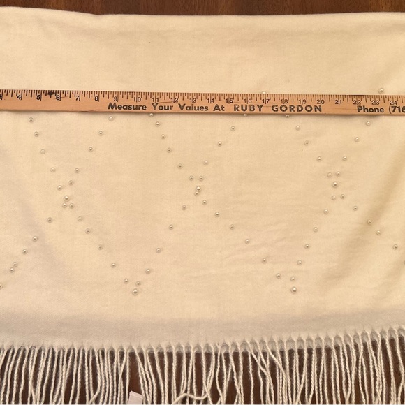 NWT Jessica McClintock Ivory Wrap Scarf with Pearls - Picture 2 of 3